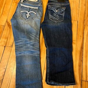 Lot of 2-Size 29 Rock Revival and Silver Cropped Capris